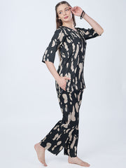 Noir Tusk Pyjama Set